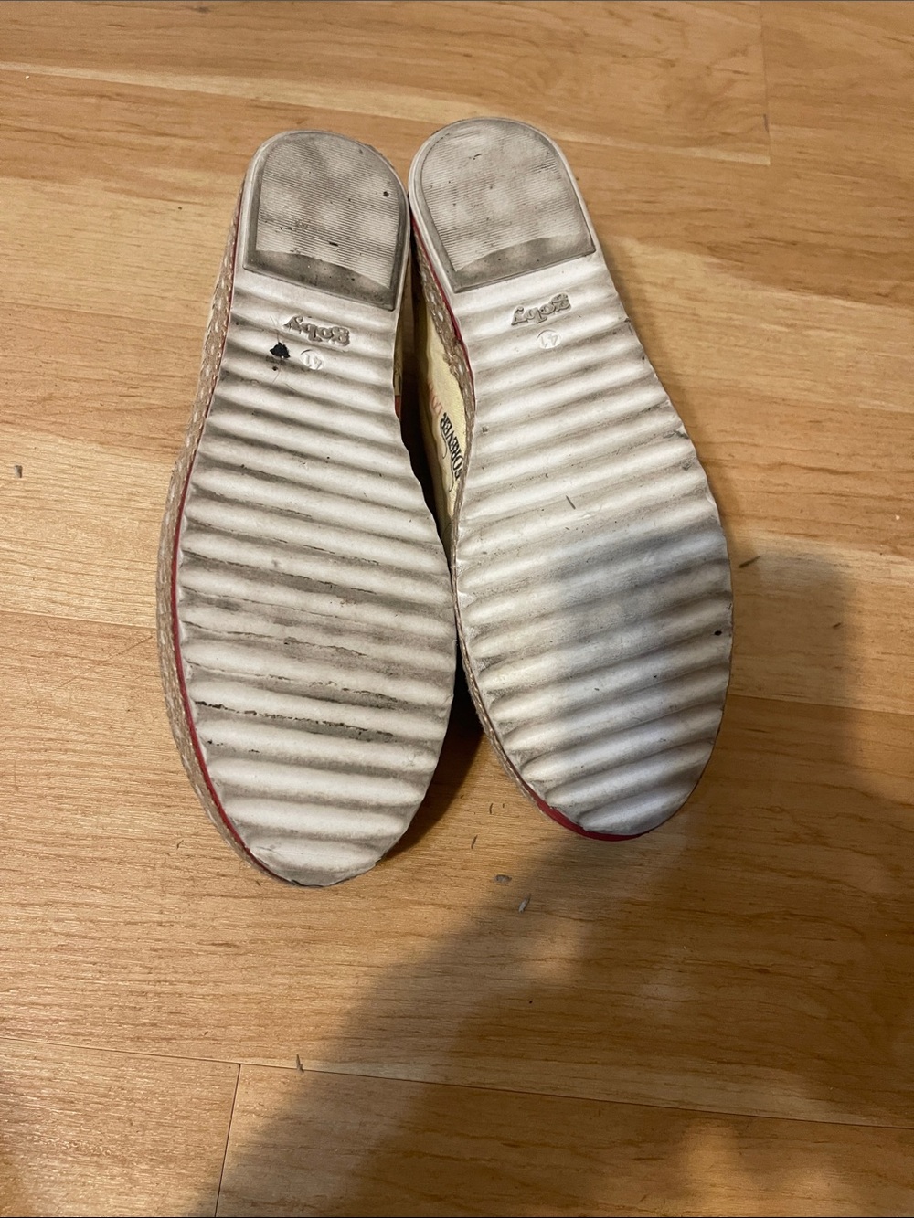 Goby Canvas Slip-On Shoes with Skull & Script Graphic - Cream - Picture 5 of 6